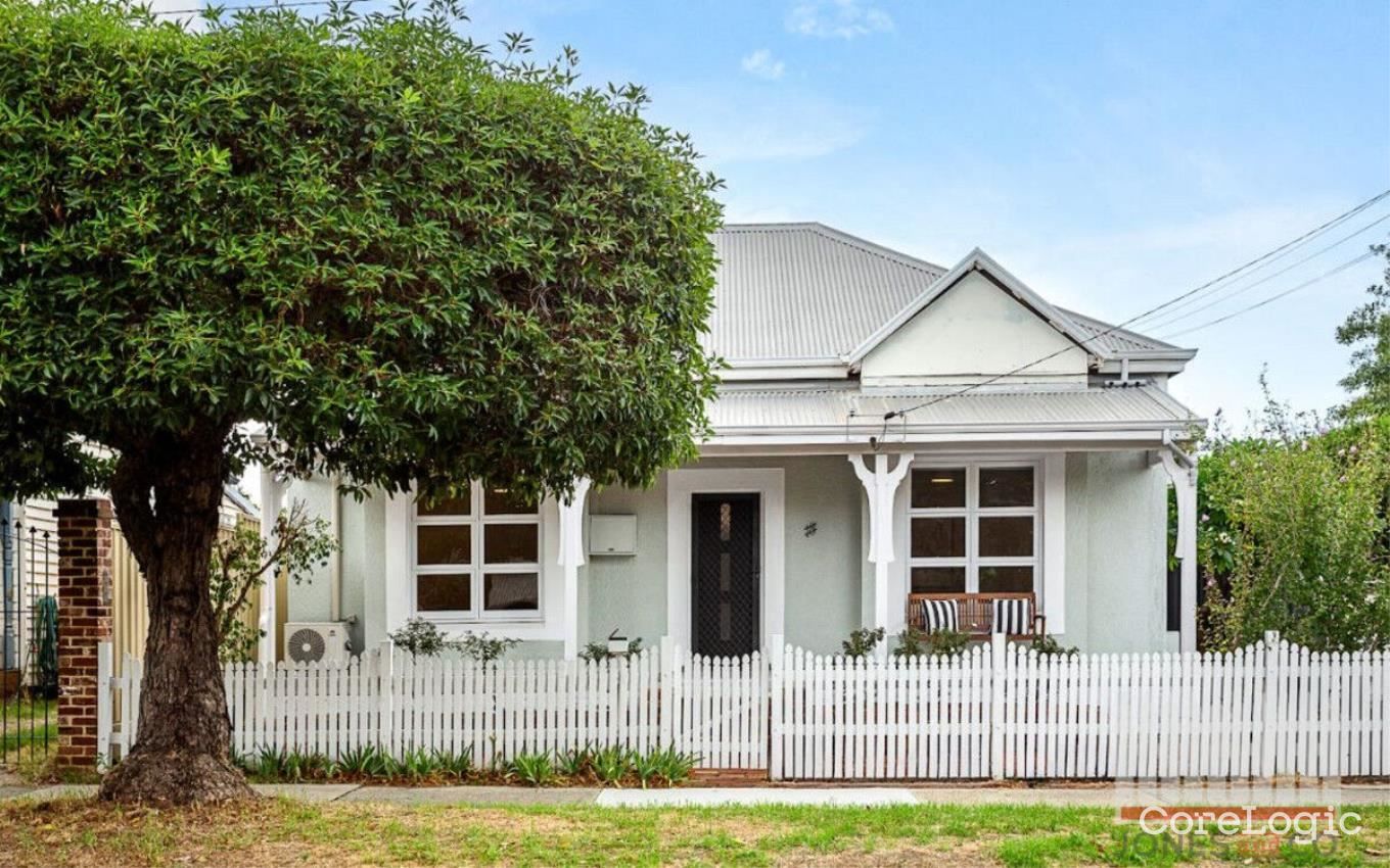 18 Chatham Road