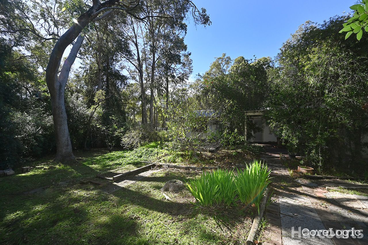 15 Dargin Street