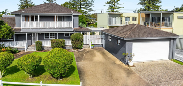 2/7 Claude Street